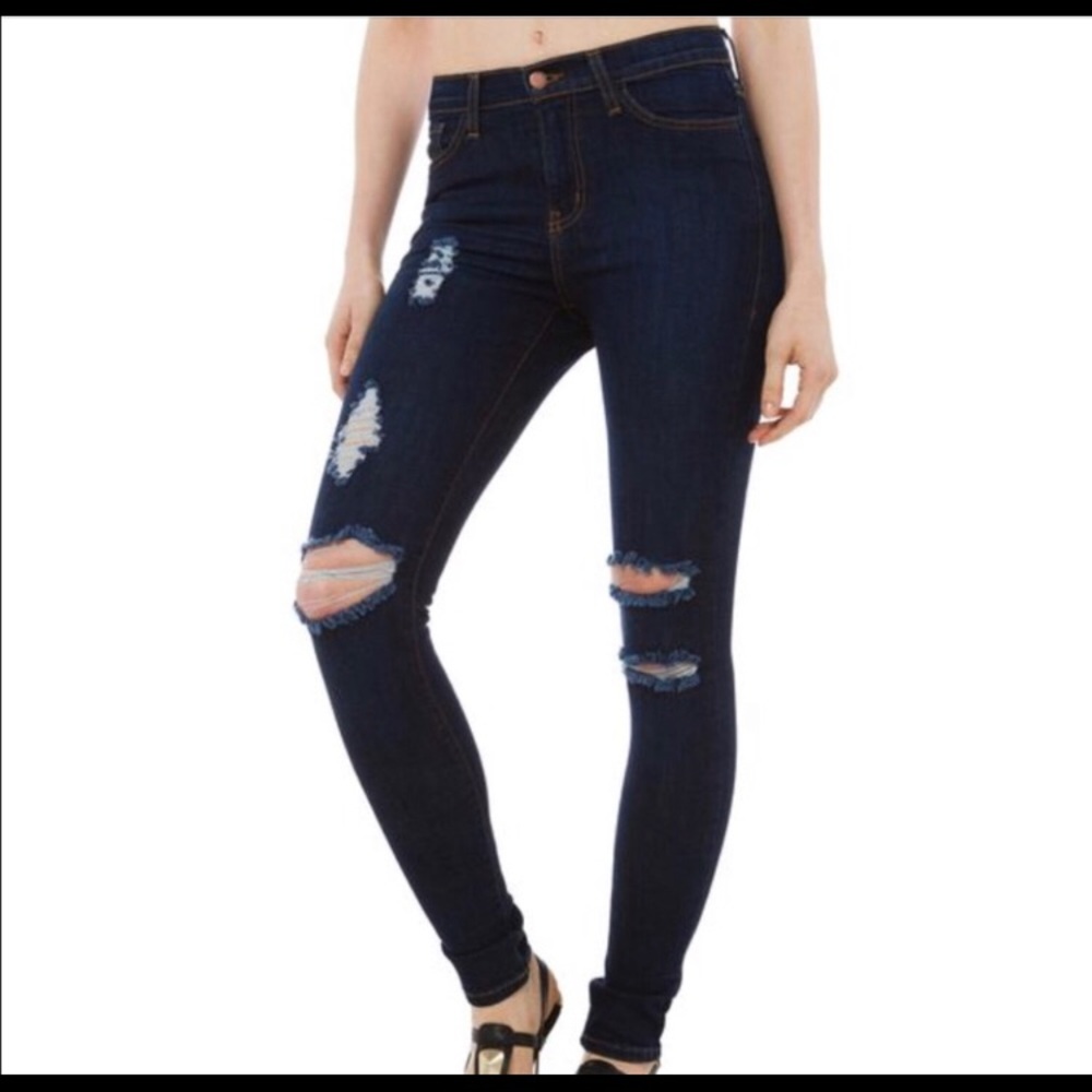 AKIRA Black Label Jeans